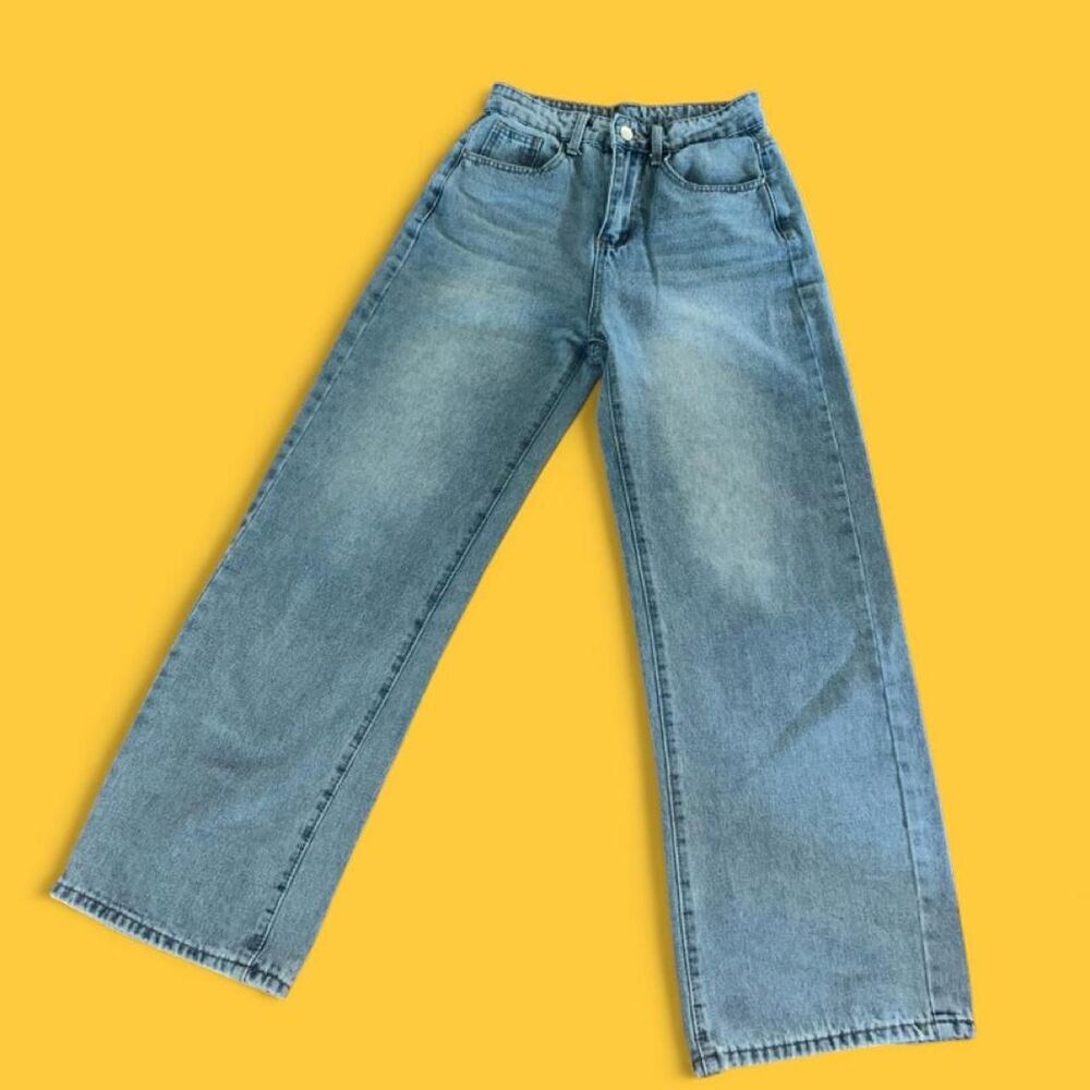 DAZY Light Wash High Rise Wide Leg Baggy Jeans Size 6
